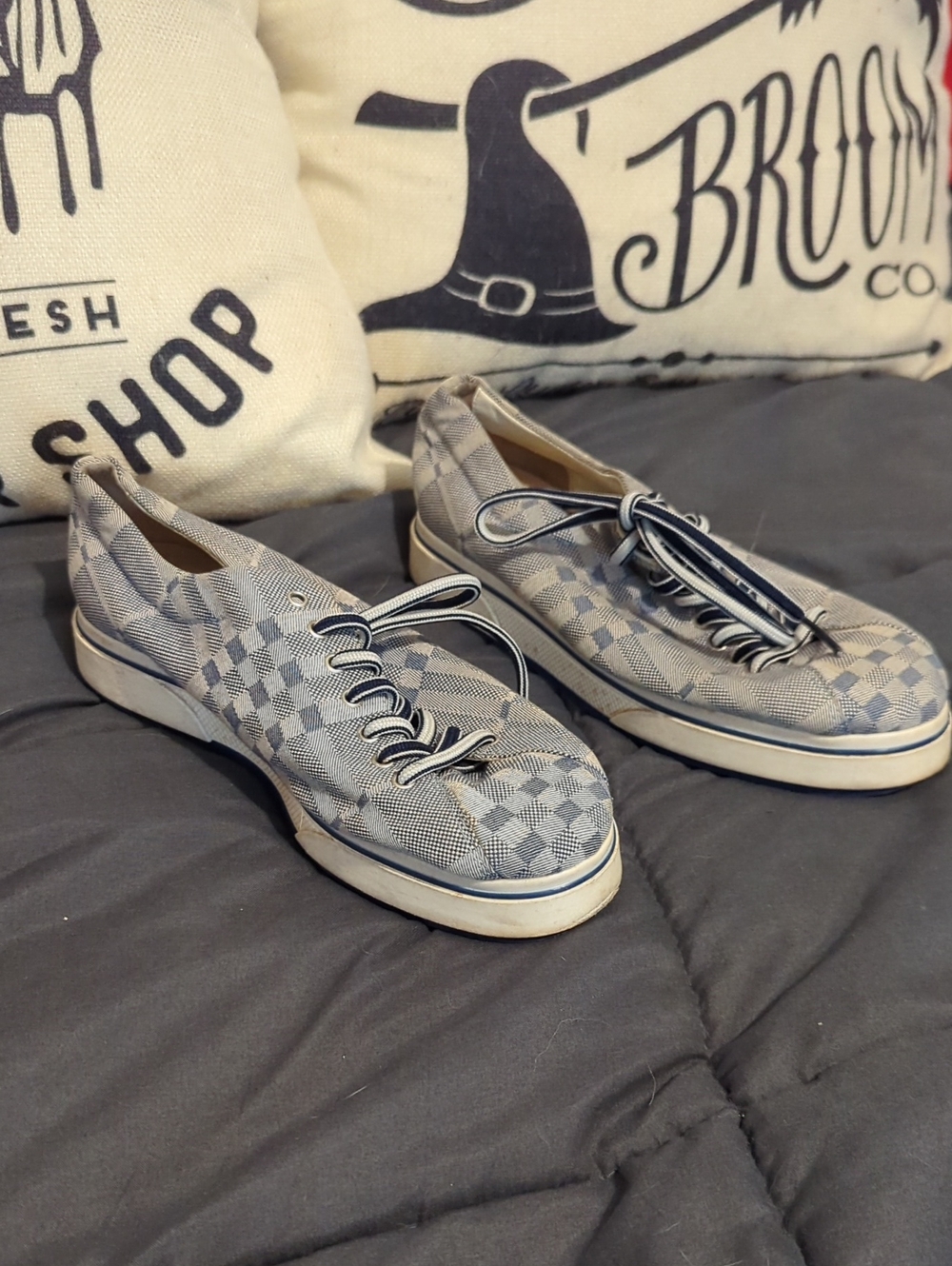 Authentic Burberry Checkered Sneakers Size 5‎